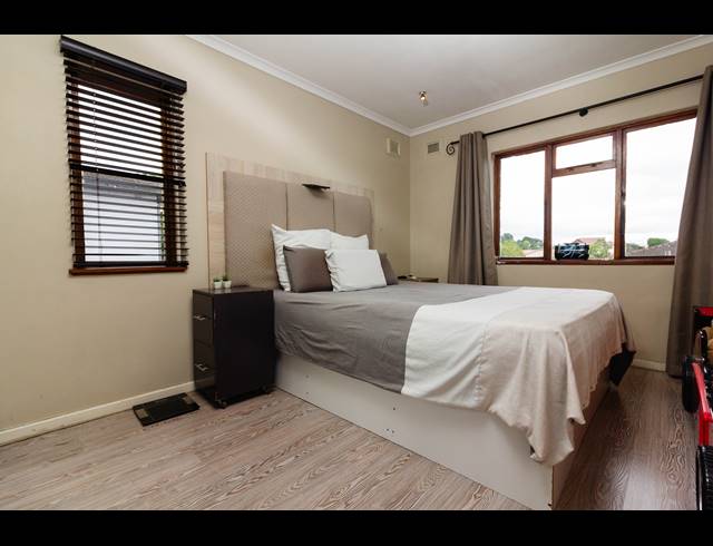 2 BEDROOM APARTMENT RENTED IN ESCOMBE